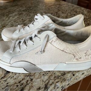 Dolce Vita Cream Sneakers Low-Top Casual